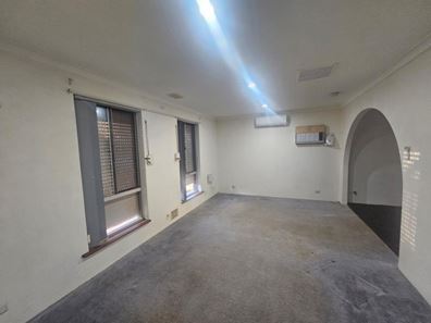 3 Durnsford Way, Camillo WA 6111