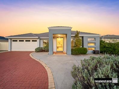 31 Draycott Loop, Canning Vale WA 6155