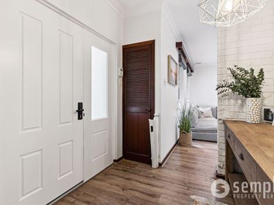 33 Scribbly Gum Square, Willetton WA 6155