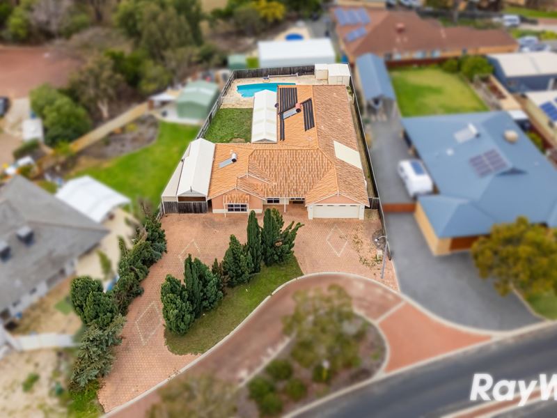 24 Beacham Street, Coodanup WA 6210