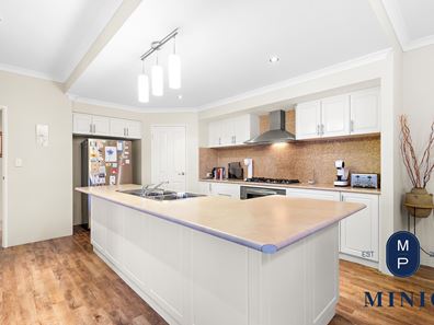 2 Bandin Way, Byford WA 6122