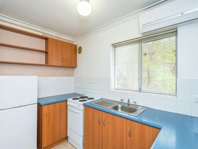 8/81 Leonard Street, Victoria Park WA 6100