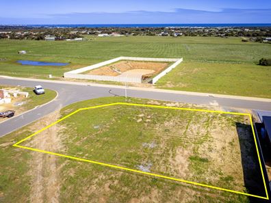 1 Whittaker Close, Waggrakine WA 6530