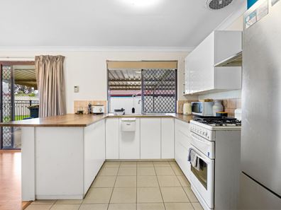 3 Kruse Place, Mirrabooka WA 6061