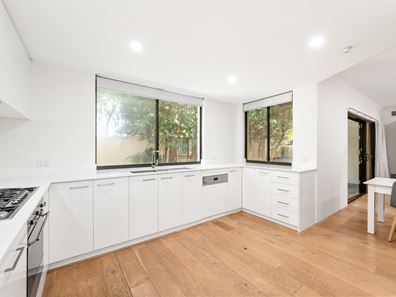 6 Gilbey Lane, East Victoria Park WA 6101