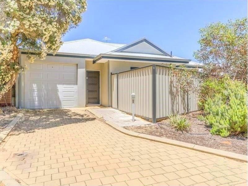 8/5 Turner Place, Kelmscott WA 6111