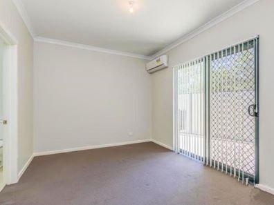 8/5 Turner Place, Kelmscott WA 6111