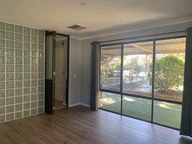 20 Vanessa Way, Swan View WA 6056