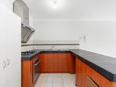 14/153 Sevenoaks Street, Cannington WA 6107
