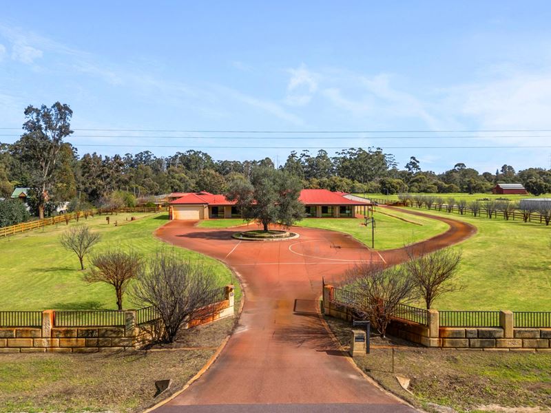 220 Kargotich Road, Oakford WA 6121