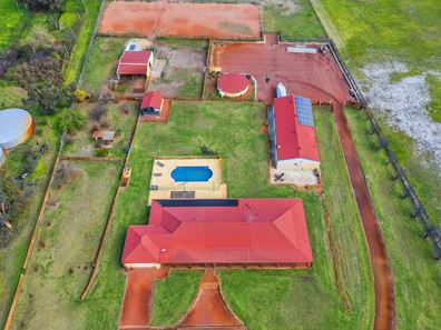 220 Kargotich Road, Oakford WA 6121