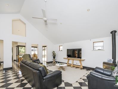 144 Clontarf Road, Hamilton Hill WA 6163