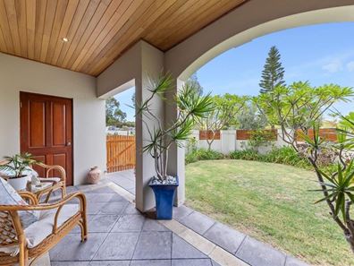 21 Newark Turn, North Coogee WA 6163