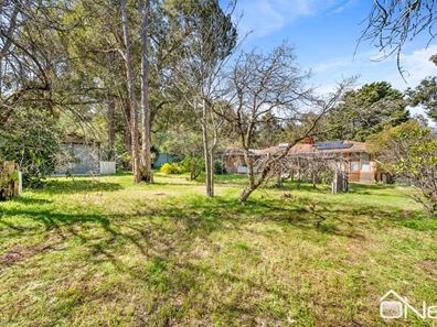 22 Hilton Road, Roleystone WA 6111
