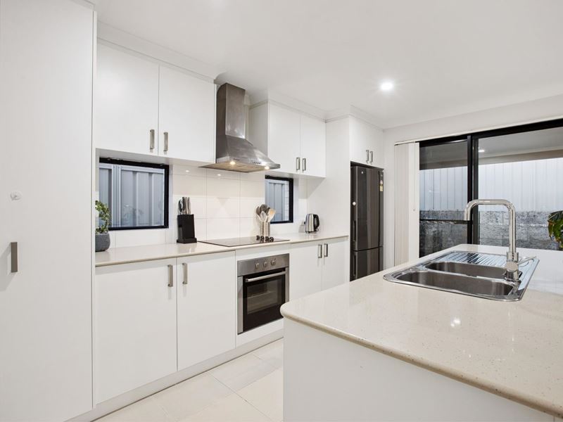 8 Dudson Street, Baldivis WA 6171