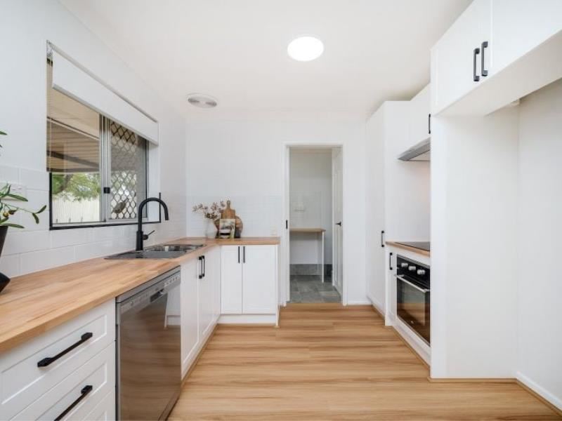 8 Wattle Close, Kelmscott