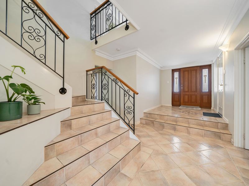 18b Ullapool Road, Mount Pleasant