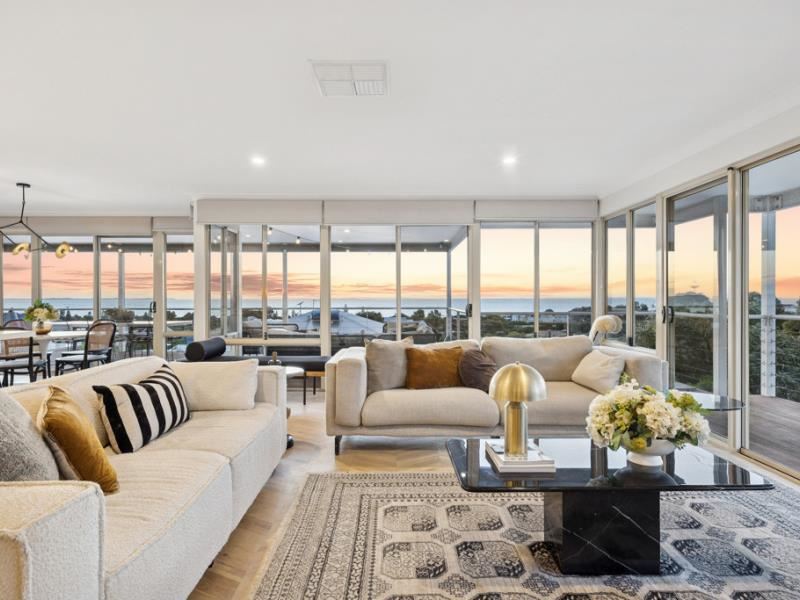 13 Tanunda Road, Coogee WA 6166