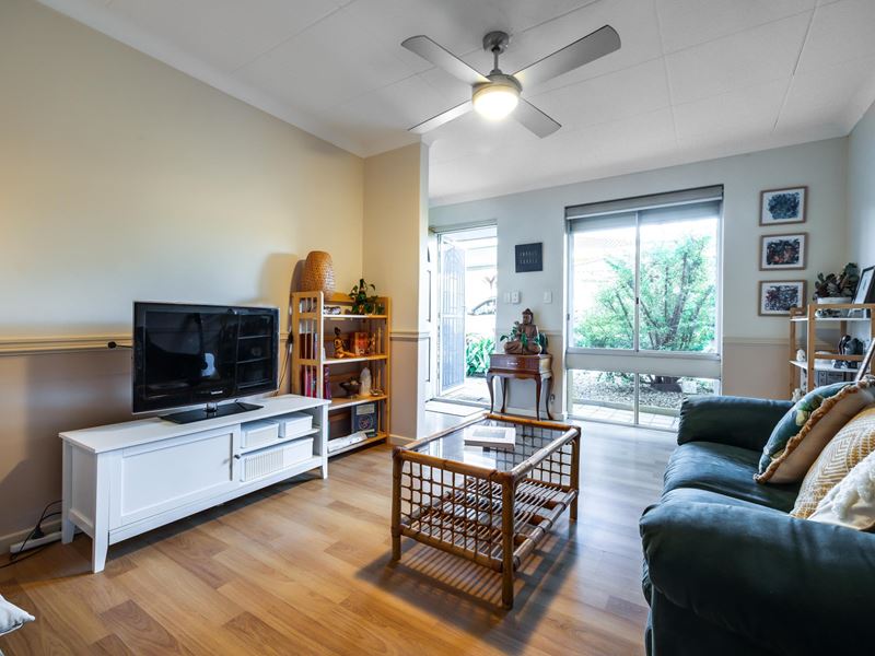 9 Rosewood Heights, Craigie WA 6025
