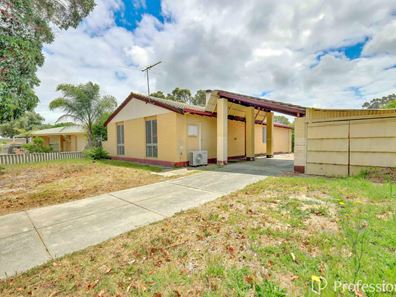 9 Coachwood Way, Maddington WA 6109