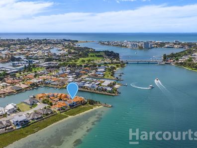2/40 Rialto Place, Halls Head WA 6210
