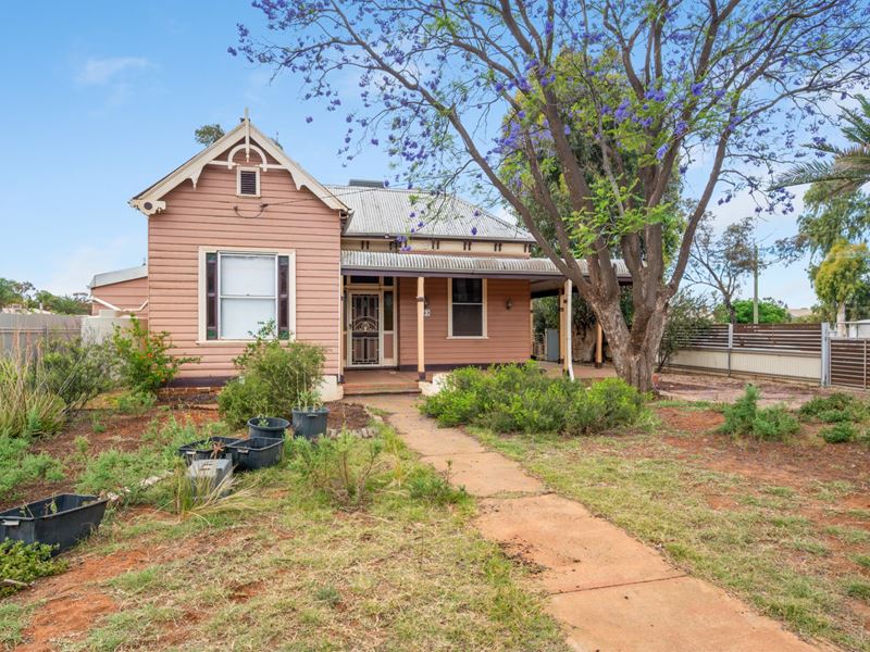 243 Burt Street, Victory Heights