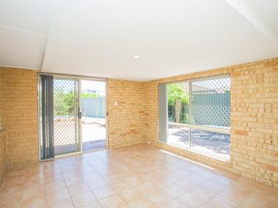 15B Elettra Close, Morley WA 6062