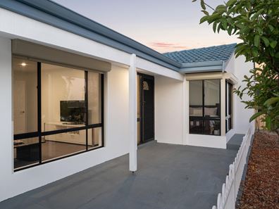 14 Marigold Place, Yangebup WA 6164