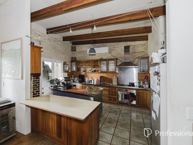 104 Victoria Road, Dayton WA 6055