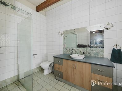 104 Victoria Road, Dayton WA 6055