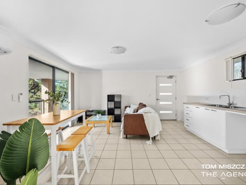 23/10 Whitlock Road, Queens Park WA 6107