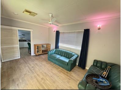 8 Oberthur Street, South Kalgoorlie WA 6430