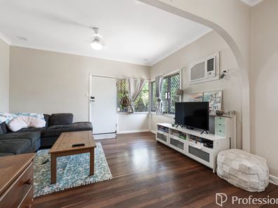 48 Felicia Street, Rangeway WA 6530