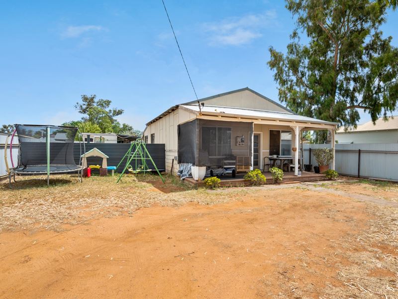 155 Moran Street, Victory Heights WA 6432