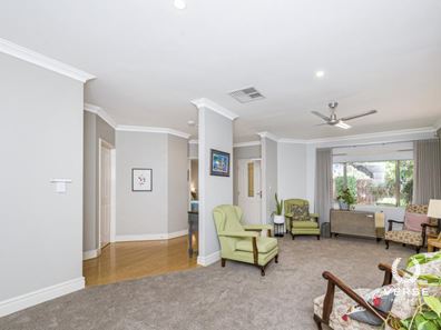 1/28 Edgecumbe Street, Como WA 6152