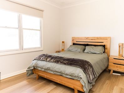 8 Jubilee Street, Merredin WA 6415