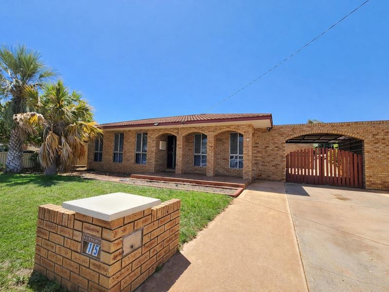 15 Willesee Street, Carnarvon WA 6701