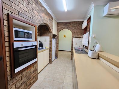 15 Willesee Street, Carnarvon WA 6701