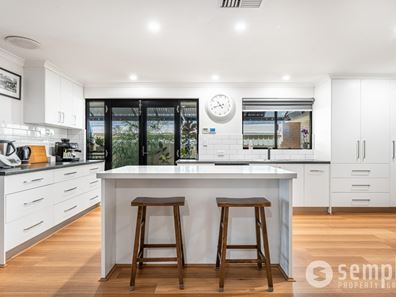 35 Imandra Circuit, Success WA 6164
