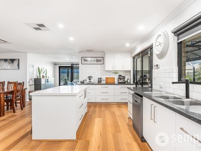 35 Imandra Circuit, Success WA 6164