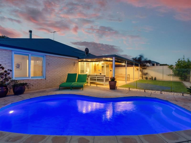 11 Roxburgh Circle, Kinross
