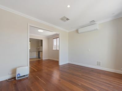 37 Whitfield Street, Beachlands WA 6530