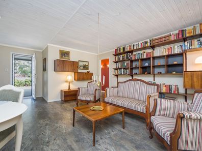 89 Blanchard Road, Swan View WA 6056