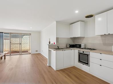 1/26A Mathoura Street, Midland WA 6056