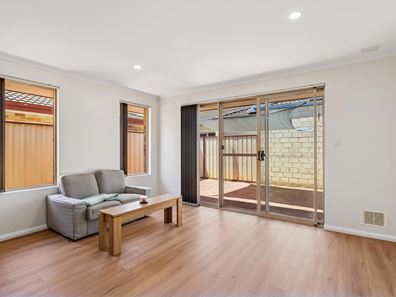 1/26A Mathoura Street, Midland WA 6056