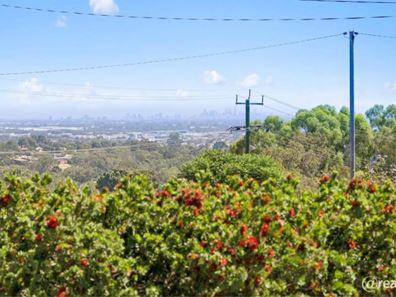 29 Tunnel Road, Swan View WA 6056