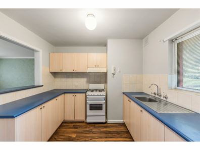 8/26 Morrit Way, Parmelia WA 6167