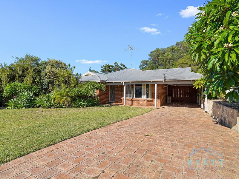 30 stepmoon Street, Falcon