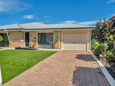 5A Hibiscus Rise, Halls Head WA 6210