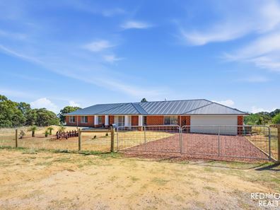 6 Eurambeen Court, Gingin WA 6503